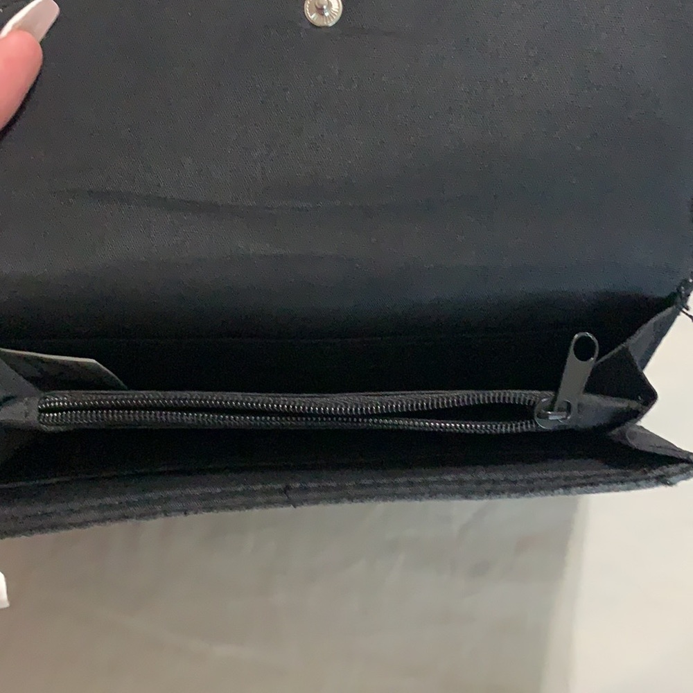 gray/black wallet - Picture 2 of 4